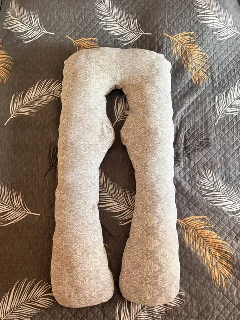 Подушка для беременных в хорошем состоянии - Куклы и аксессуары в Химки