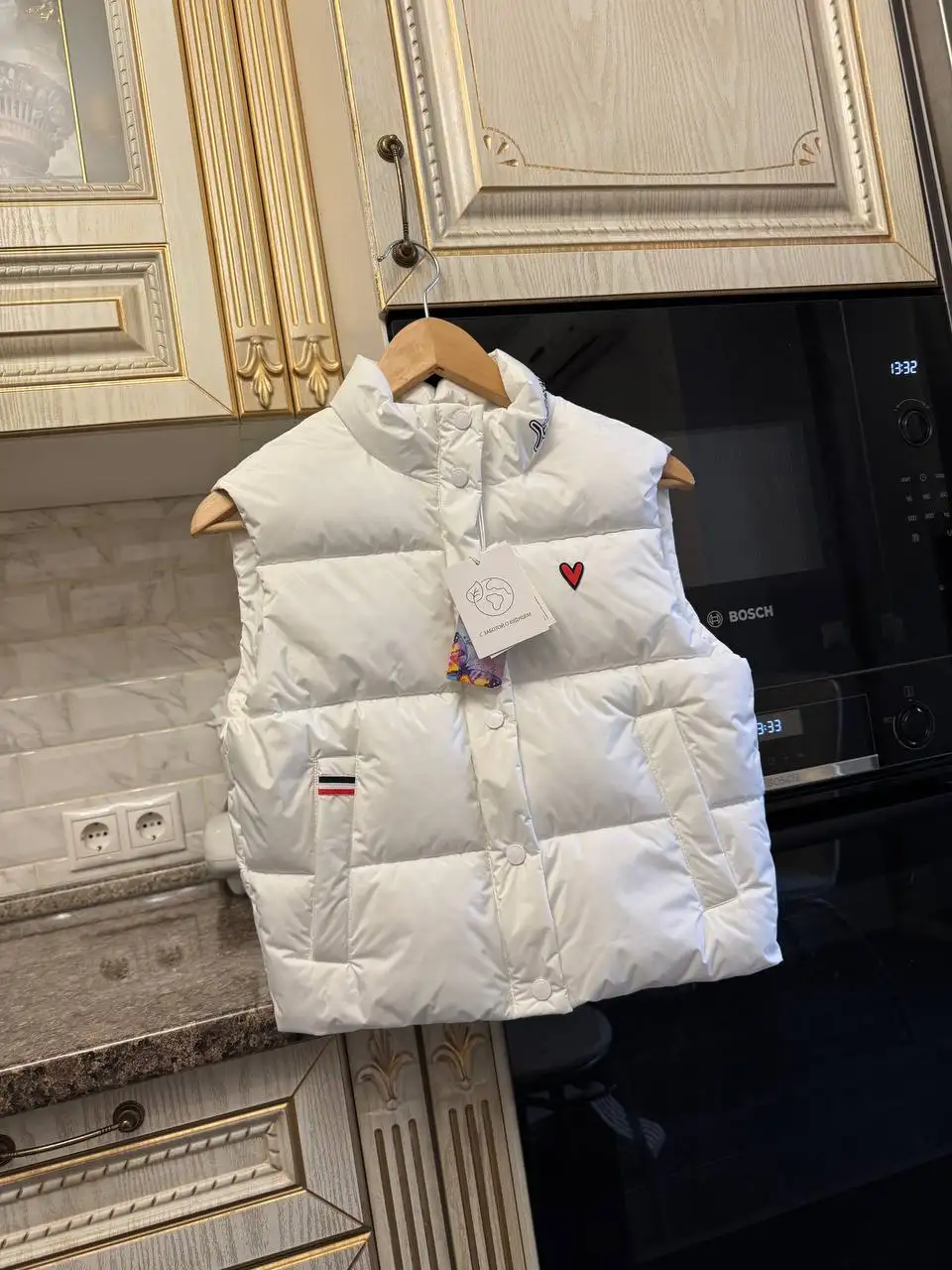 Стильная безрукавка размер 158 - Верхняя одежда (Одежда) в Химки