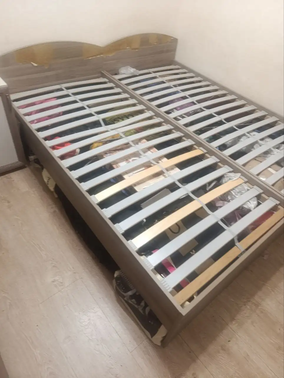 Продажа двух кроватей с матрасами Аскона - Мебель (Барахолка) в Химки