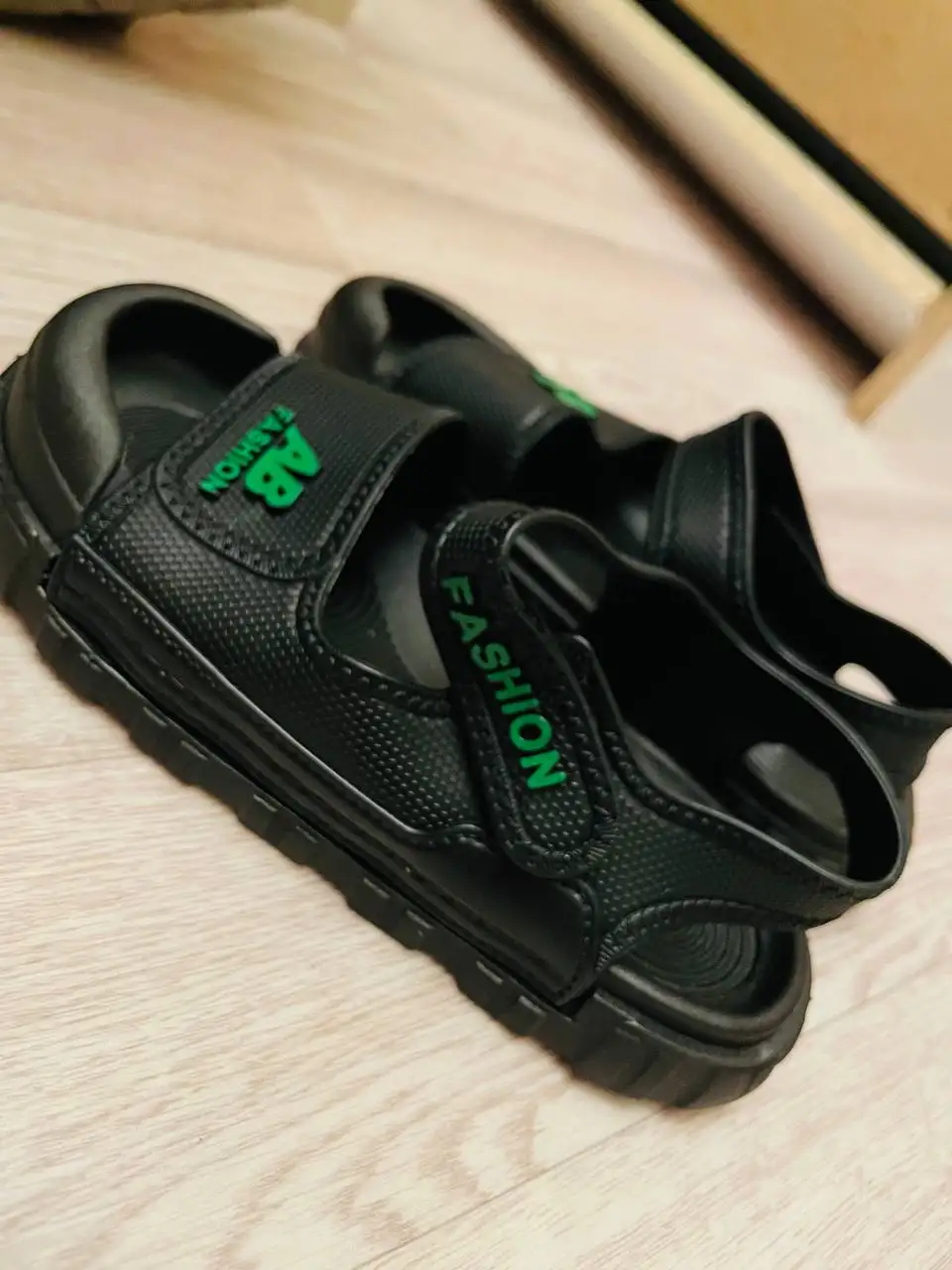 Продам детские сандали на мальчика - Обувь (Товары для детей) в Химки