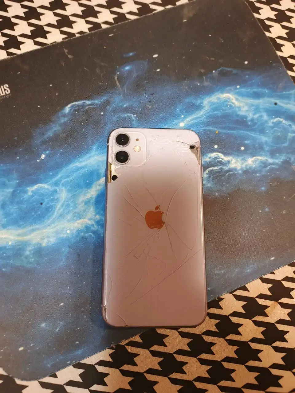 Продажа iPhone 11 128GB - Смартфоны (Электроника) в Химки