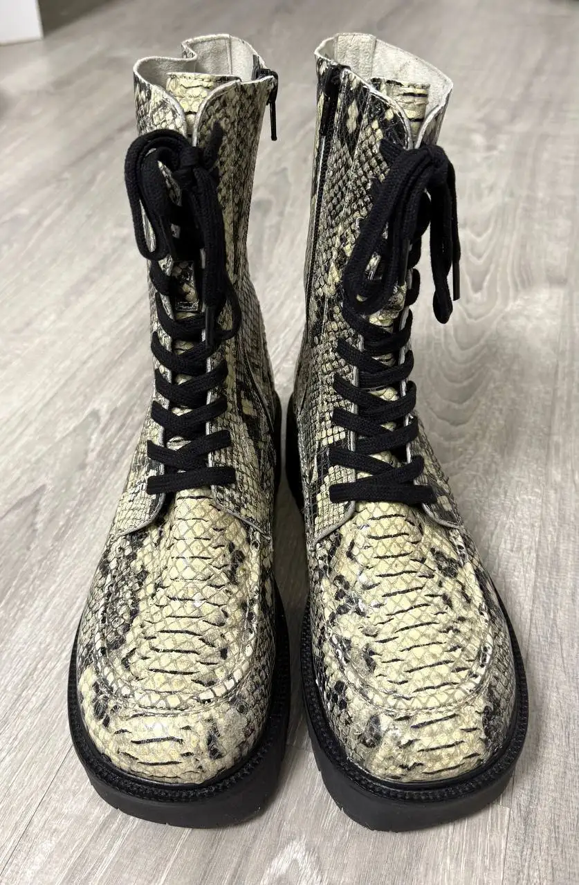 Стильные сапожки ASOS натуральная кожа змеиный принт размер 38 - Обувь (Одежда) в Химки