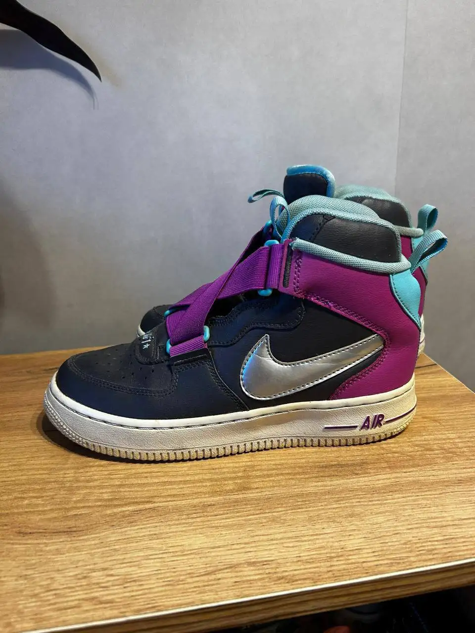 Кроссовки Nike (оригинал) размер 36,5 - Обувь (Одежда) в Москва