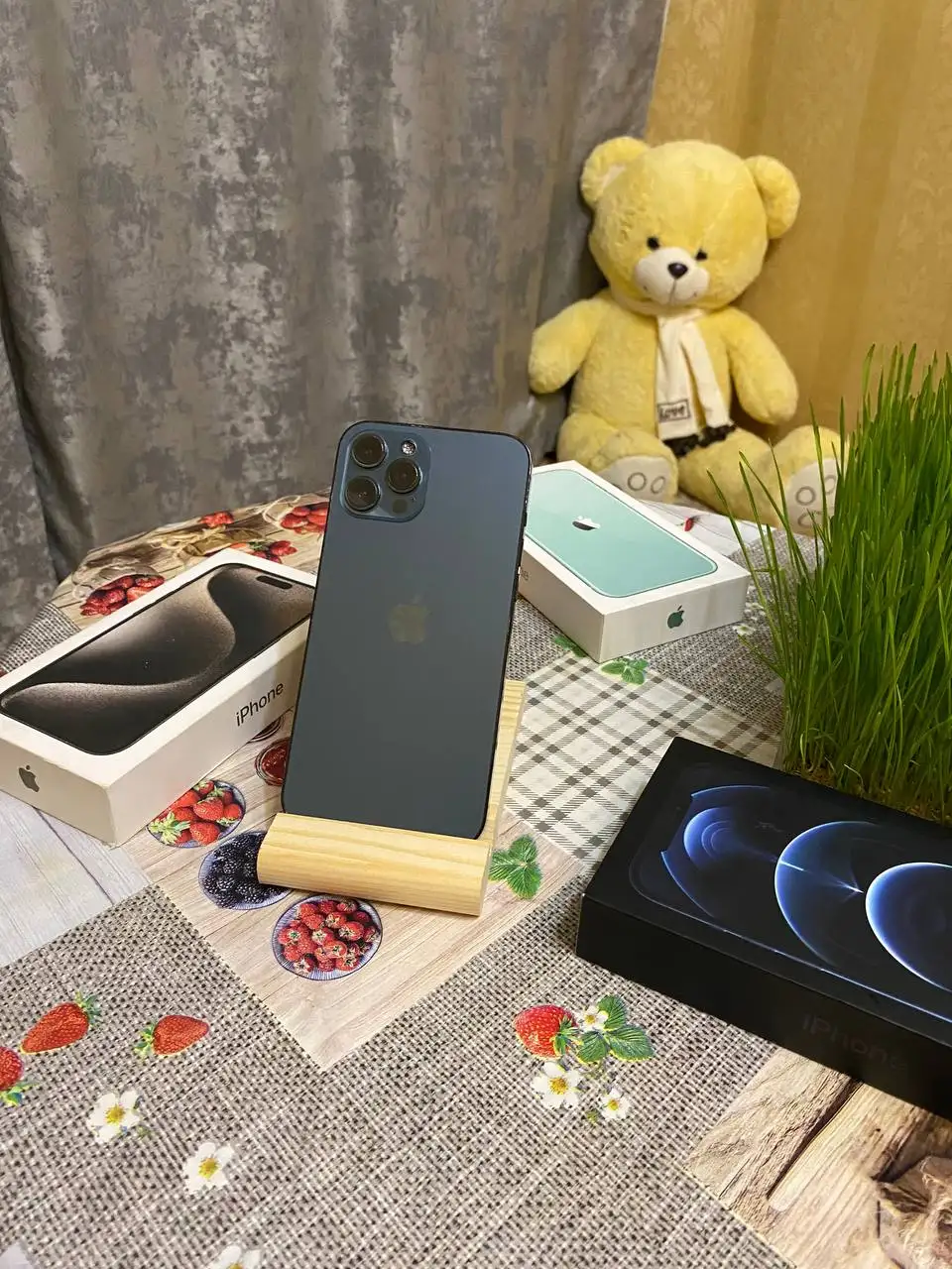 Продажа iPhone 12 Pro Max 256 ГБ - Смартфоны (Электроника) в Химки