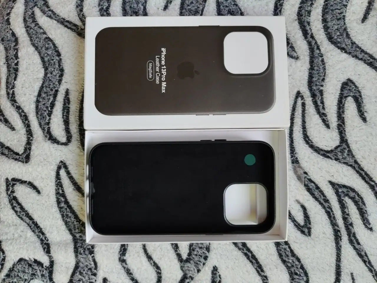 Новый кожаный чехол - Барахолка в Химки