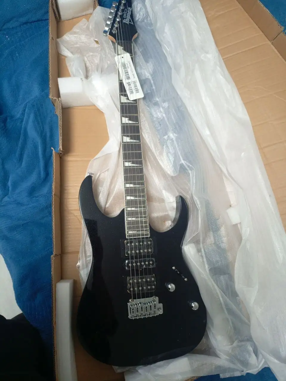 Новая электрогитара Ibanez GRG170DX BKN - Музыкальные инструменты (Хобби и отдых) в Химки