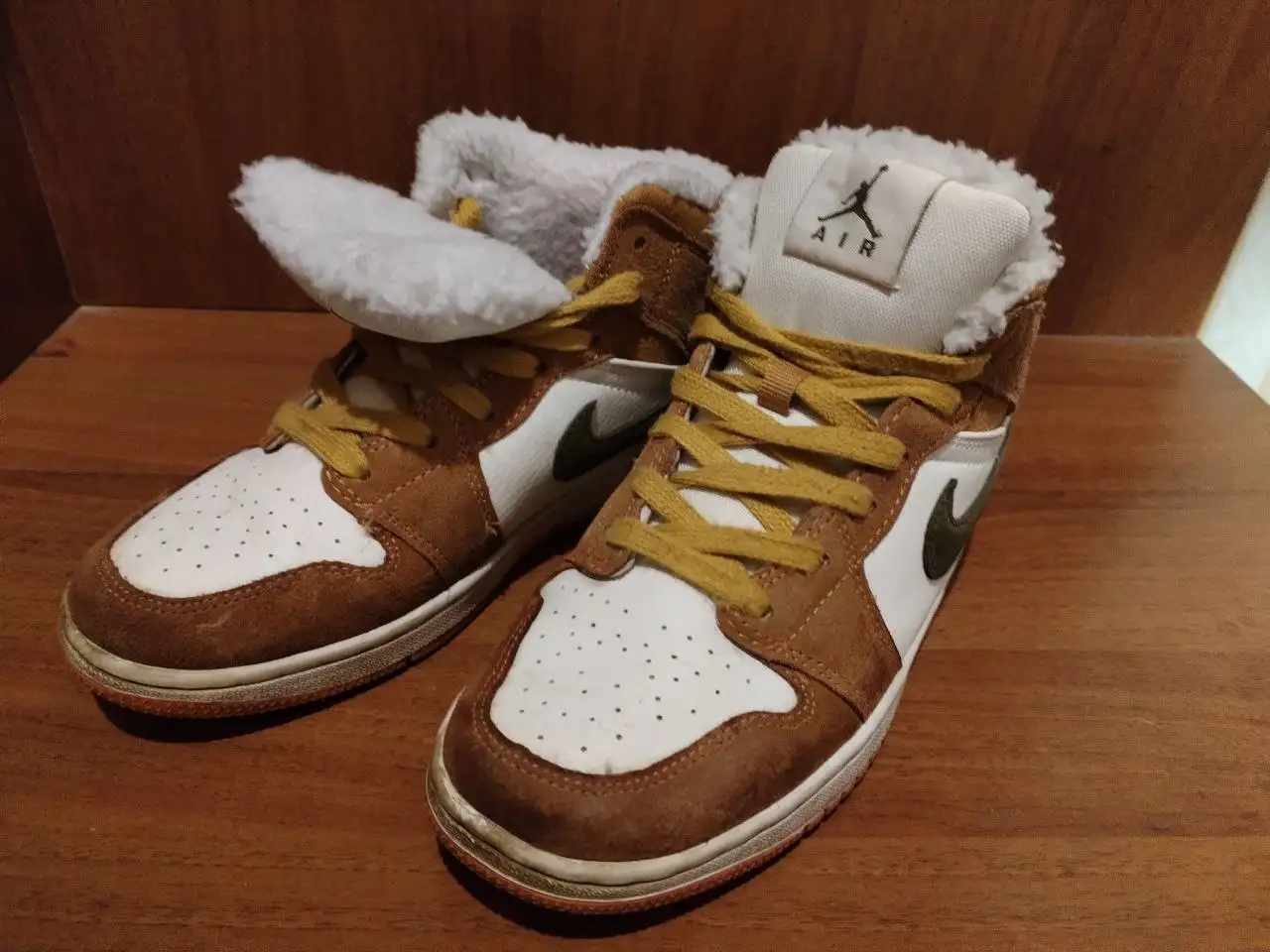 Женские зимние кроссовки 39 размера из натуральной замши (б/у) - Обувь (Одежда) в Химки