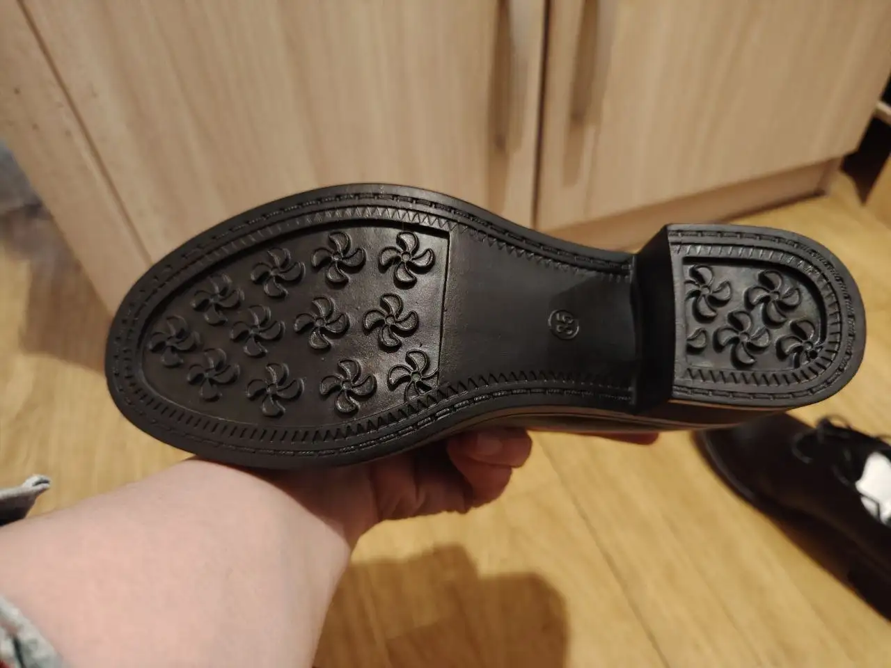 Продам новые туфли 35 размера - Обувь (Одежда) в Химки