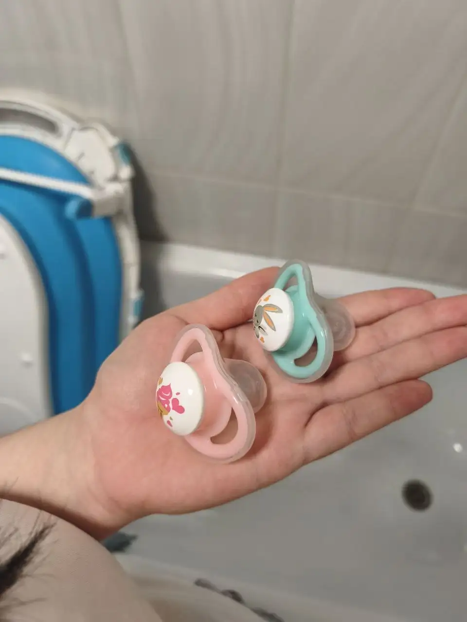 Пустышки Pigeon MiniLight Мороженое Зайчики S 2шт - Пустышки и соски (Товары для детей) в Химки