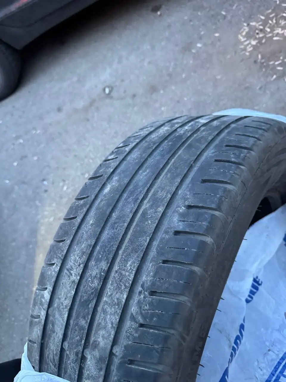 Продам летнюю резину R16 225/60 - Шины (Авто) в Химки