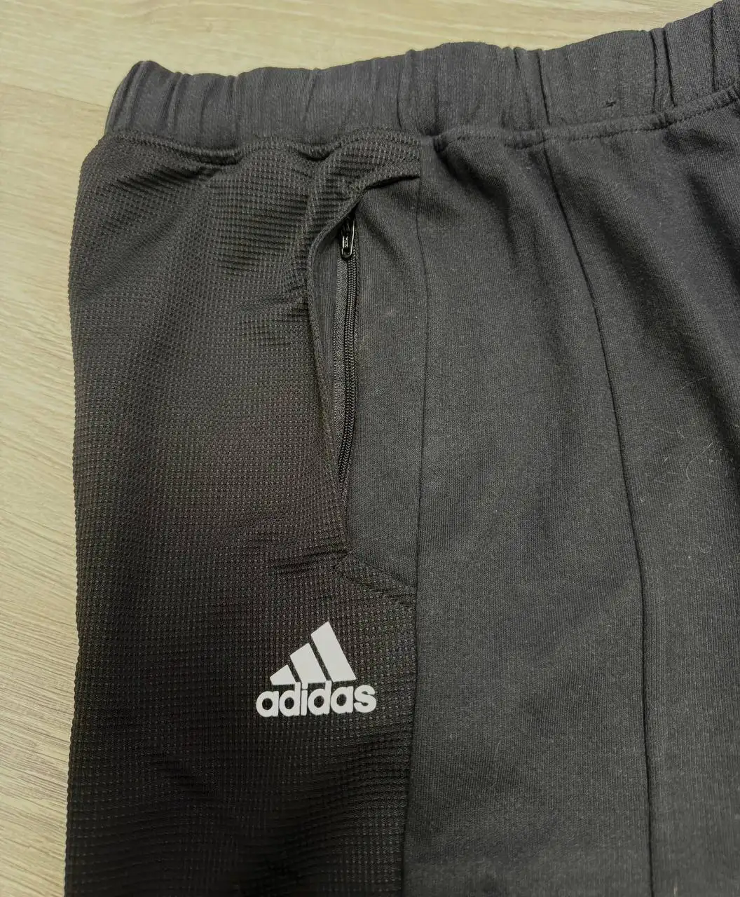 Новые спортивные штаны Adidas - Спортивные штаны (Одежда) в Химки