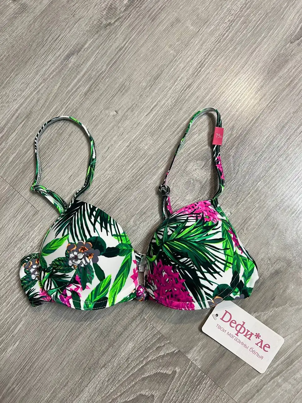 Продам новые купальные бюстики - Купальники (Одежда) в Химки