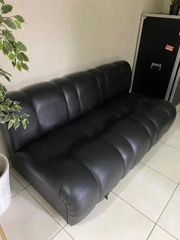 Диван офисный кожзам - Холодильники в Химки