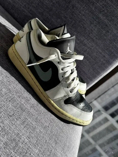 Кроссовки Air Jordan 1 Low 39 размера - Одежда в Химки
