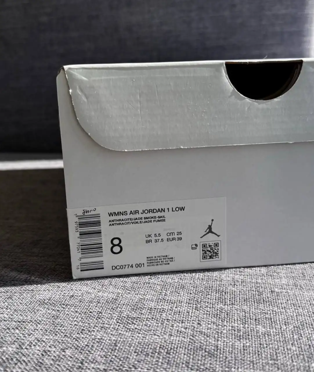 Кроссовки Air Jordan 1 Low 39 размера - Обувь (Одежда) в Химки