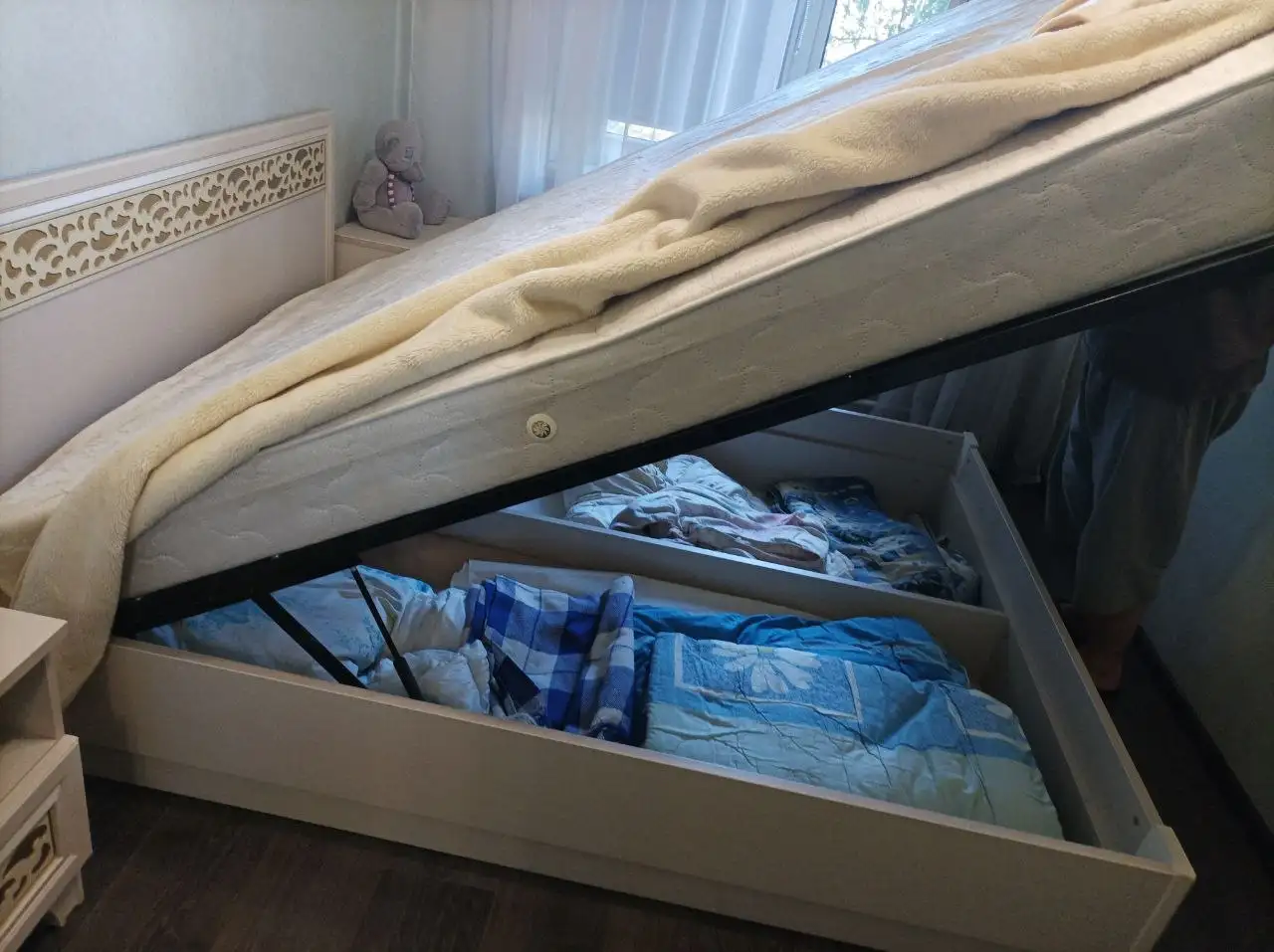 Кровать 160/200 с двумя тумбами - Мебель в Химки