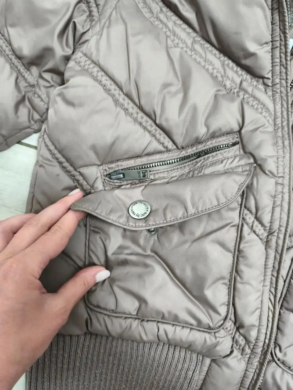 Демисезонная куртка Esprit M - Верхняя одежда (Одежда) в Химки