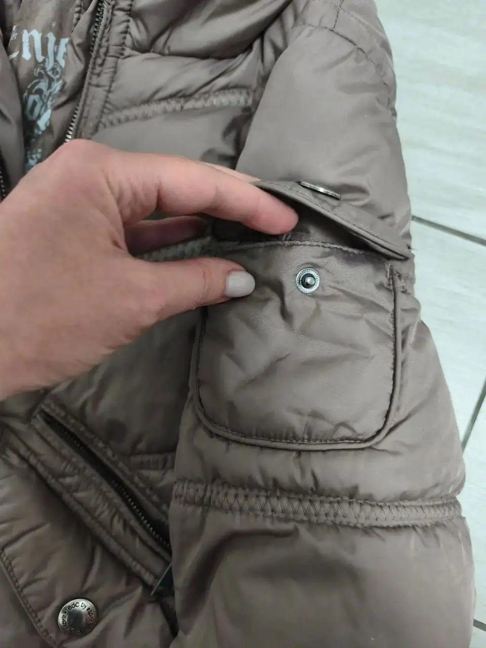 Демисезонная куртка Esprit M - Верхняя одежда (Одежда) в Химки