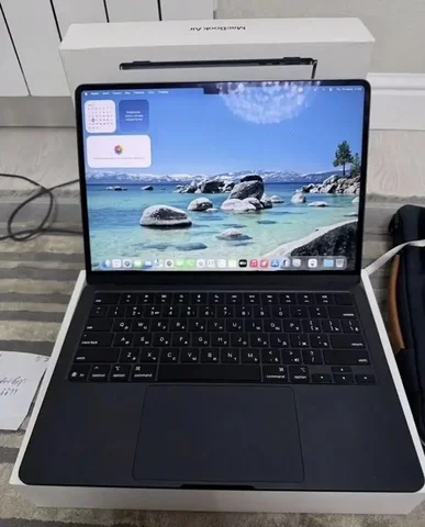 MacBook 13 2025, M4, 16/512, 17 циклов - частное объявление в Химки