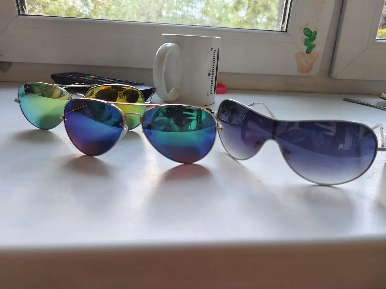 Продам солнцезащитные очки Ray-Ban (3 пары) - Барахолка в Химки