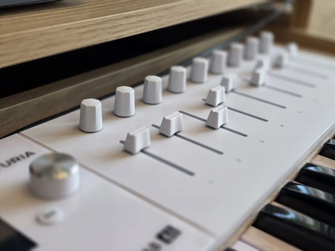 Миди-клавиатура Arturia KeyLab 61 MK3 (не essential) - Миди-клавиатуры (Электроника) в Химки