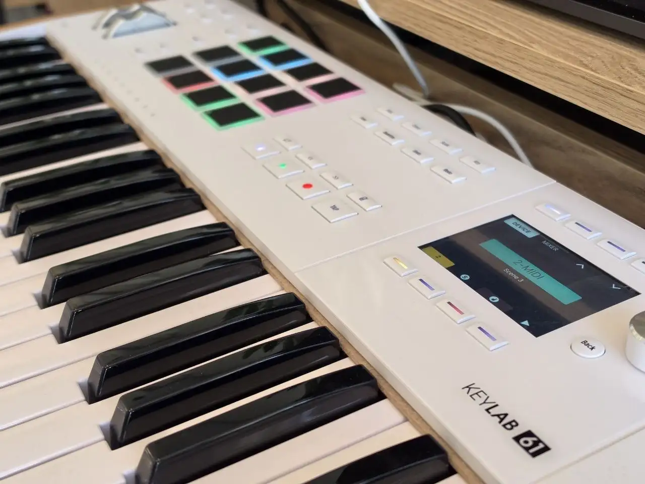 Миди-клавиатура Arturia KeyLab 61 MK3 (не essential) - Миди-клавиатуры (Электроника) в Химки