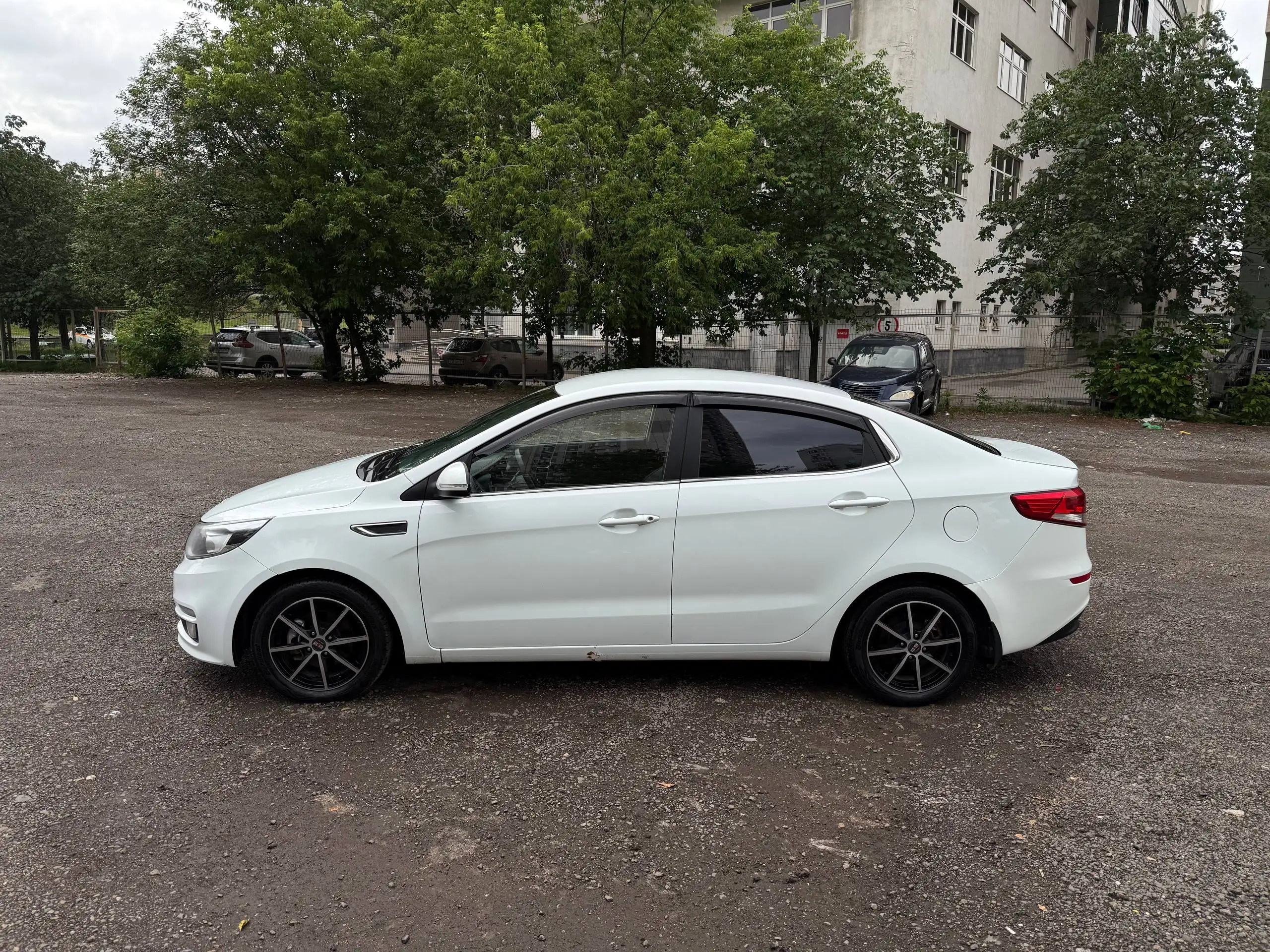 Kia Rio 3 рест 2015 - Легковые автомобили (Авто) в Москва