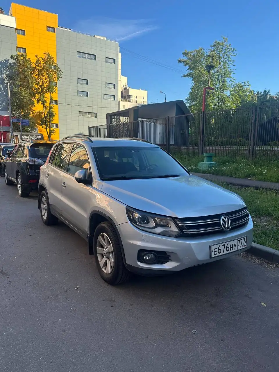 Автомобиль 2012 года, 2 владельца, автомат, полный привод - Авто в Москва