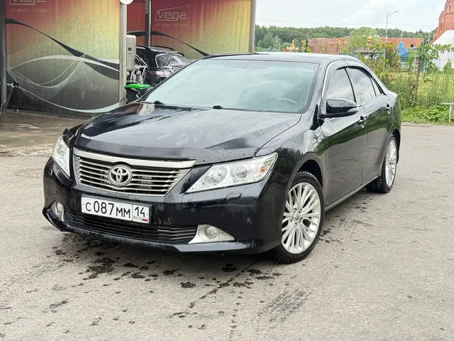 Toyota Camry 2014 - Москва - BMW X5 в Москва