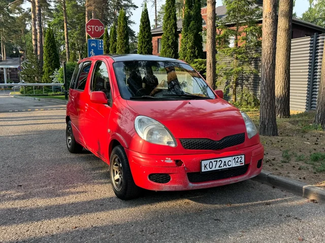 Toyota Yaris 1999 1.3 механика - Водный транспорт в Москва