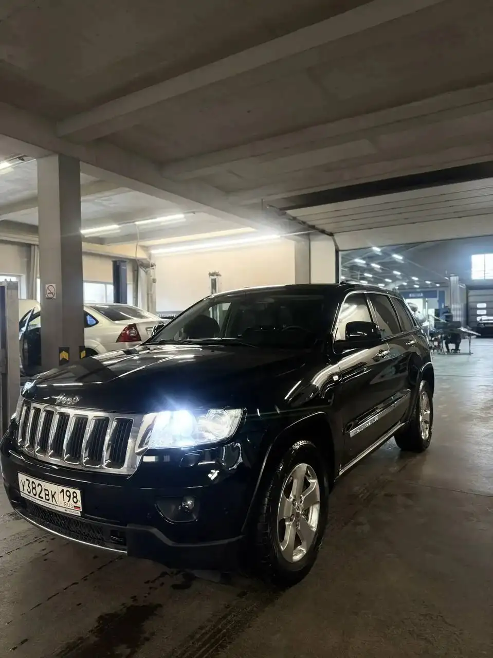 Jeep Grand Cherokee 2012 дизель - Авто в Санкт-Петербург