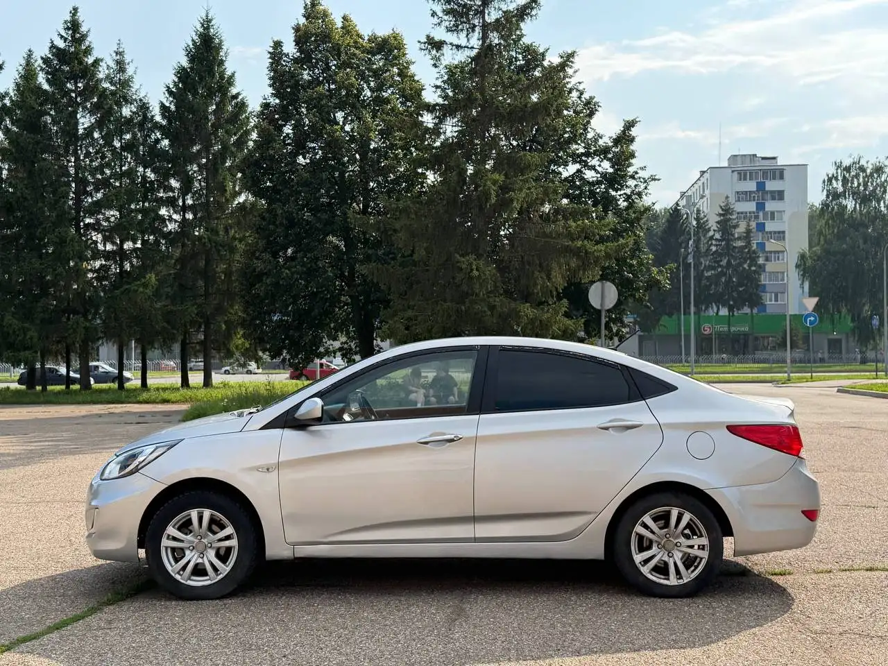 Hyundai Solaris 2013 - Легковые автомобили (Авто) в Набережные Челны