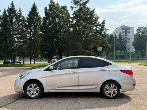 Hyundai Solaris 2013 - Кондиционеры в Набережные Челны