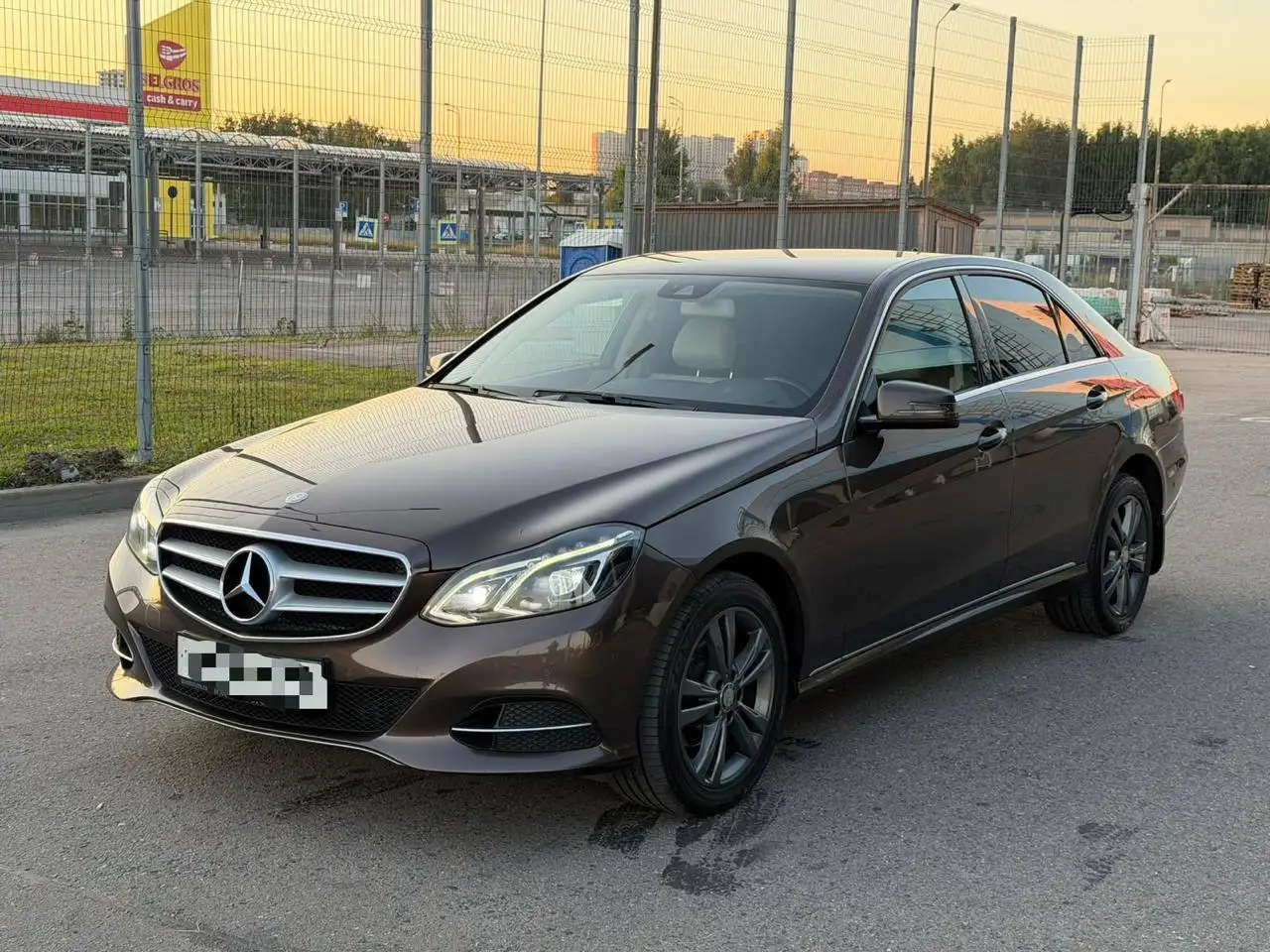 Mercedes-Benz W212 E200 2014 рестайлинг - Легковые автомобили (Авто) в Москва
