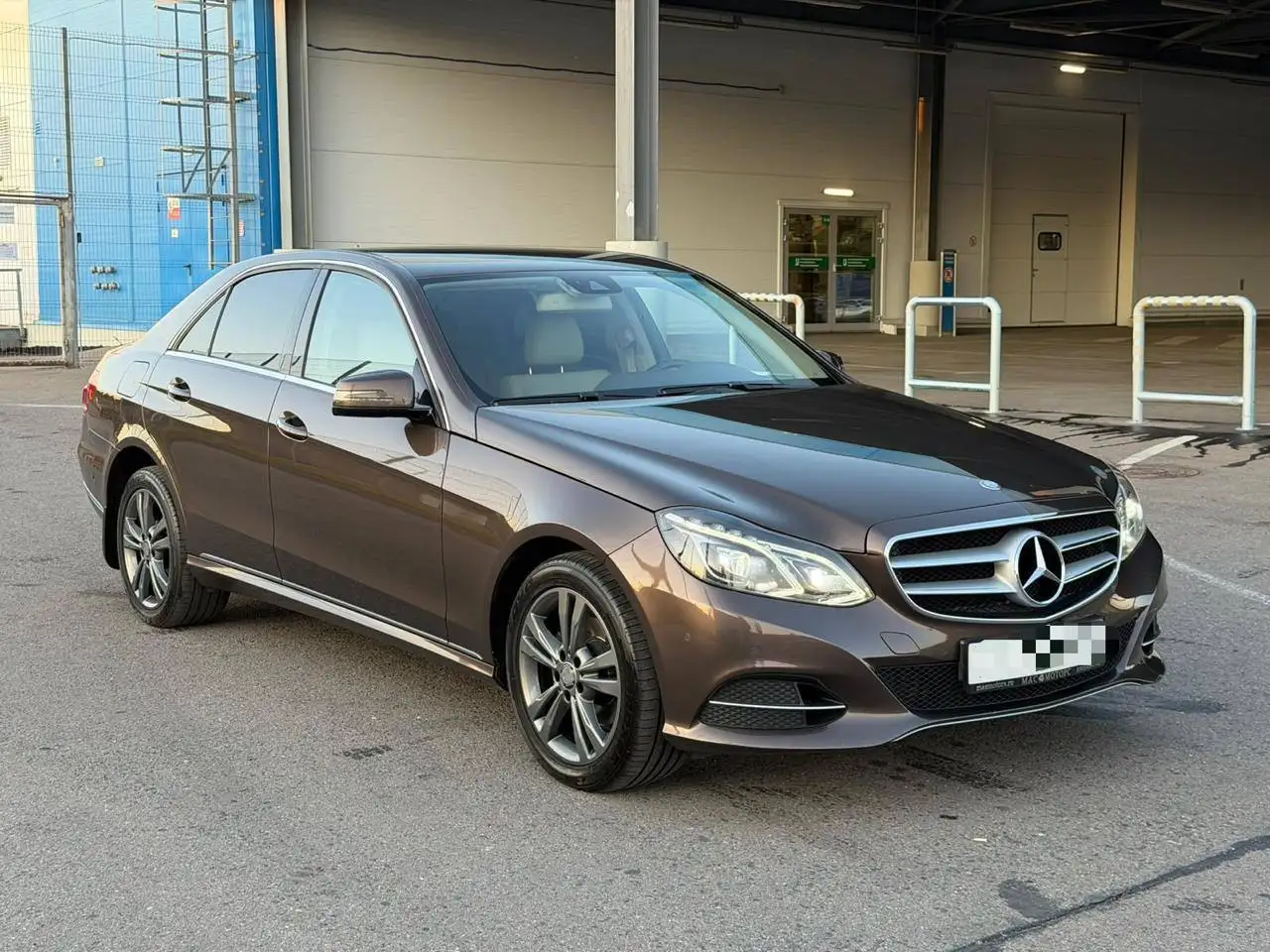 Mercedes-Benz W212 E200 2014 рестайлинг - Легковые автомобили (Авто) в Москва