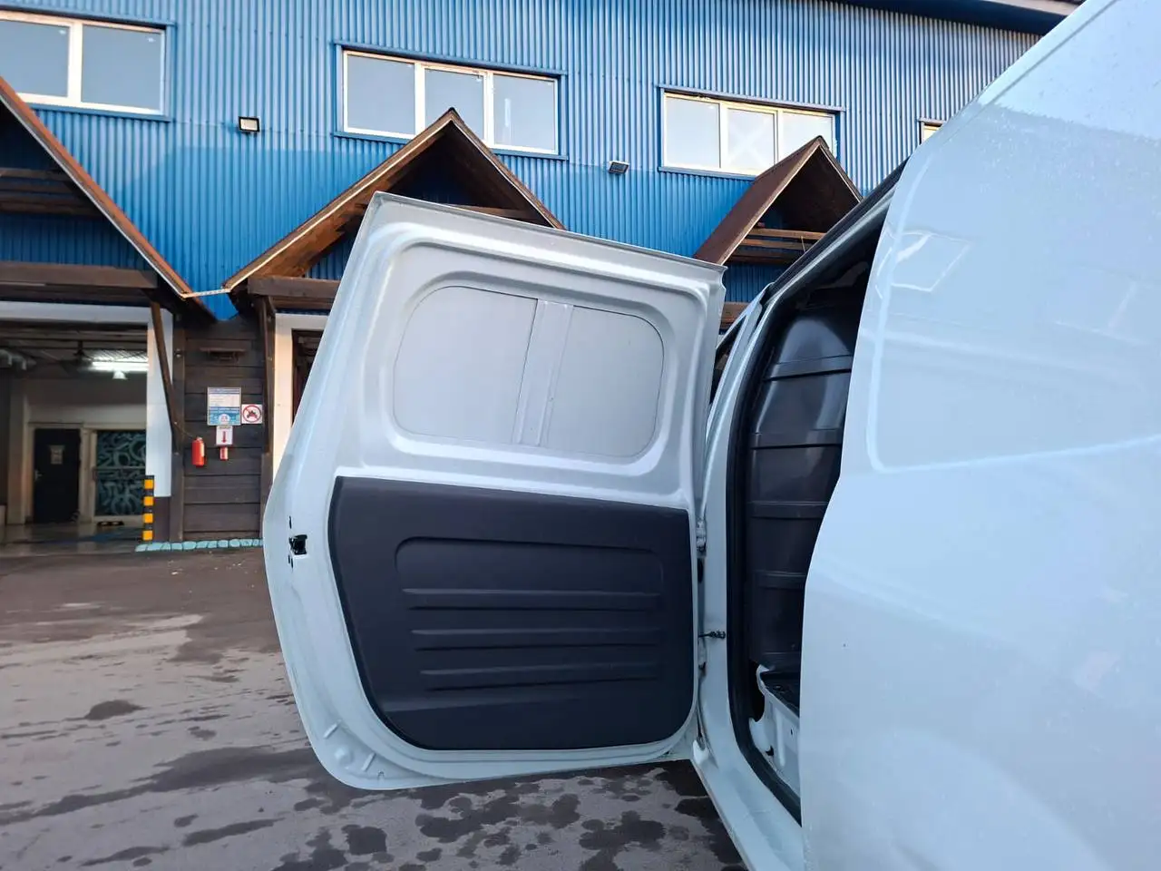 Лада Ларгус 2018 года в отличном состоянии - Легковые автомобили (Авто) в Щёлково