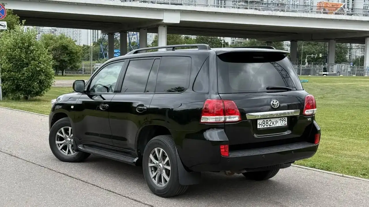 Toyota Land Cruiser 2008, дизель, 7 мест - Внедорожники (Авто) в Москва