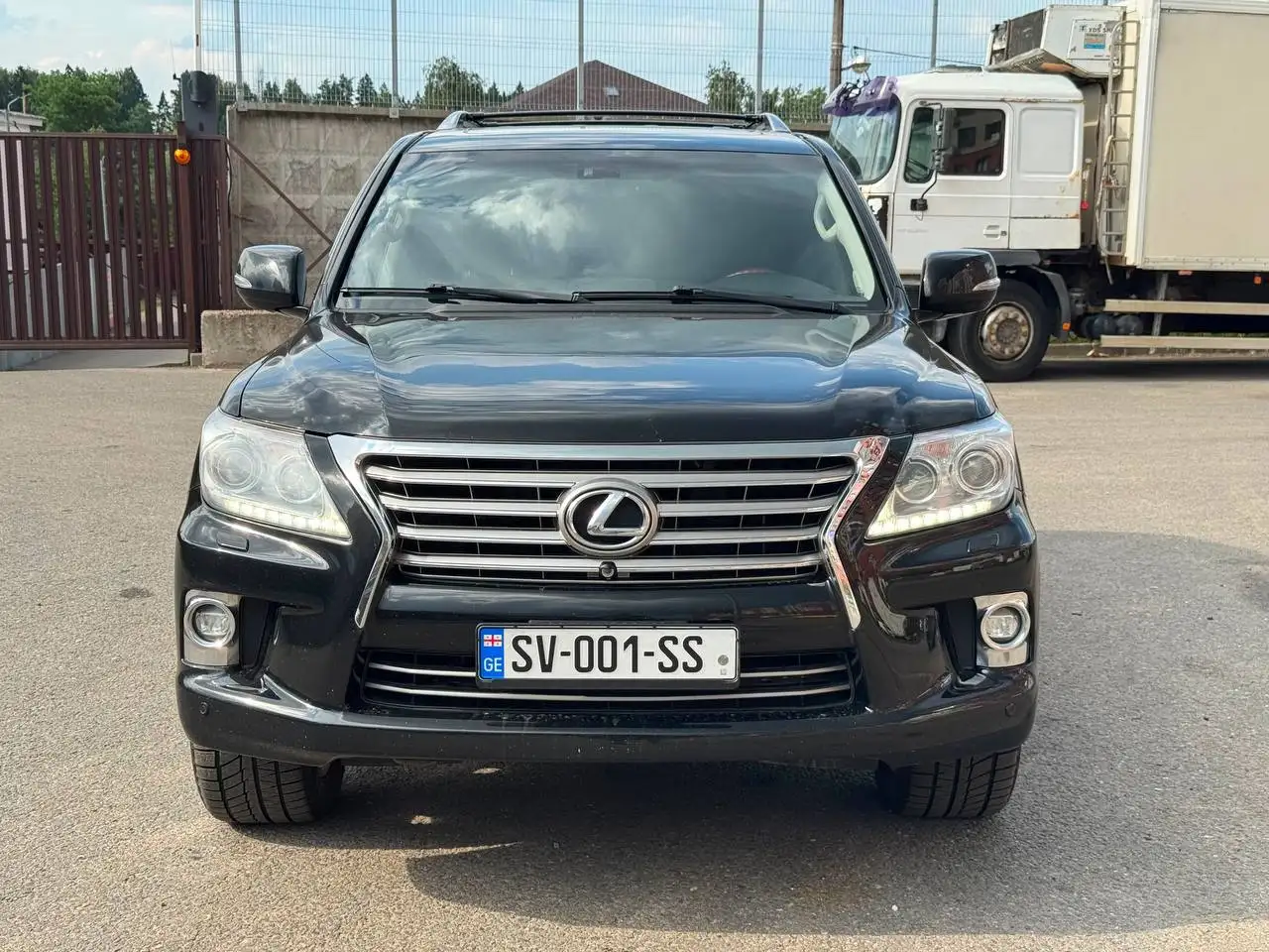 LEXUS LX570 2013 года, чистый Грузинский учет, Москва - Внедорожники (Авто) в Москва