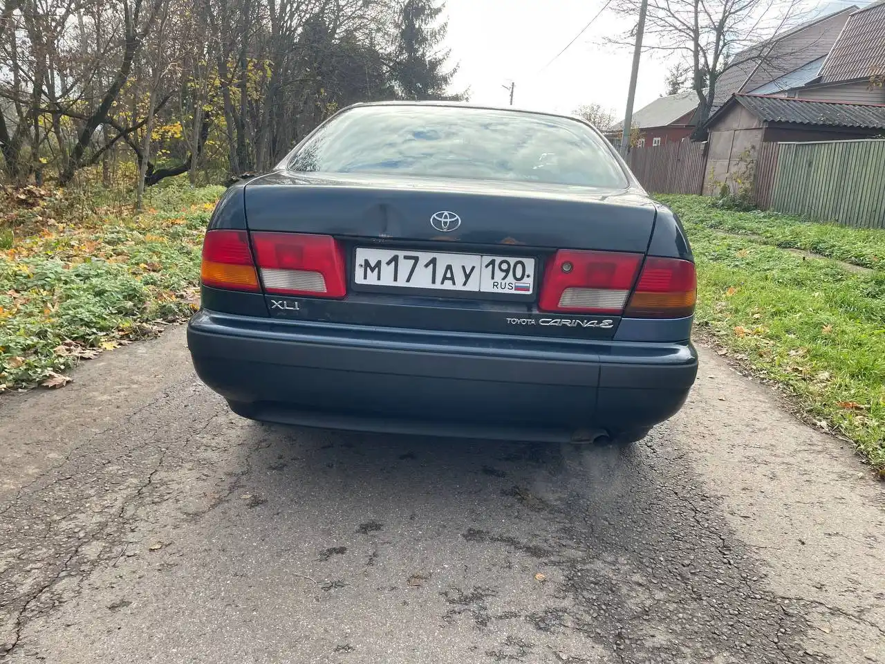 Тойота Карина 1996 года