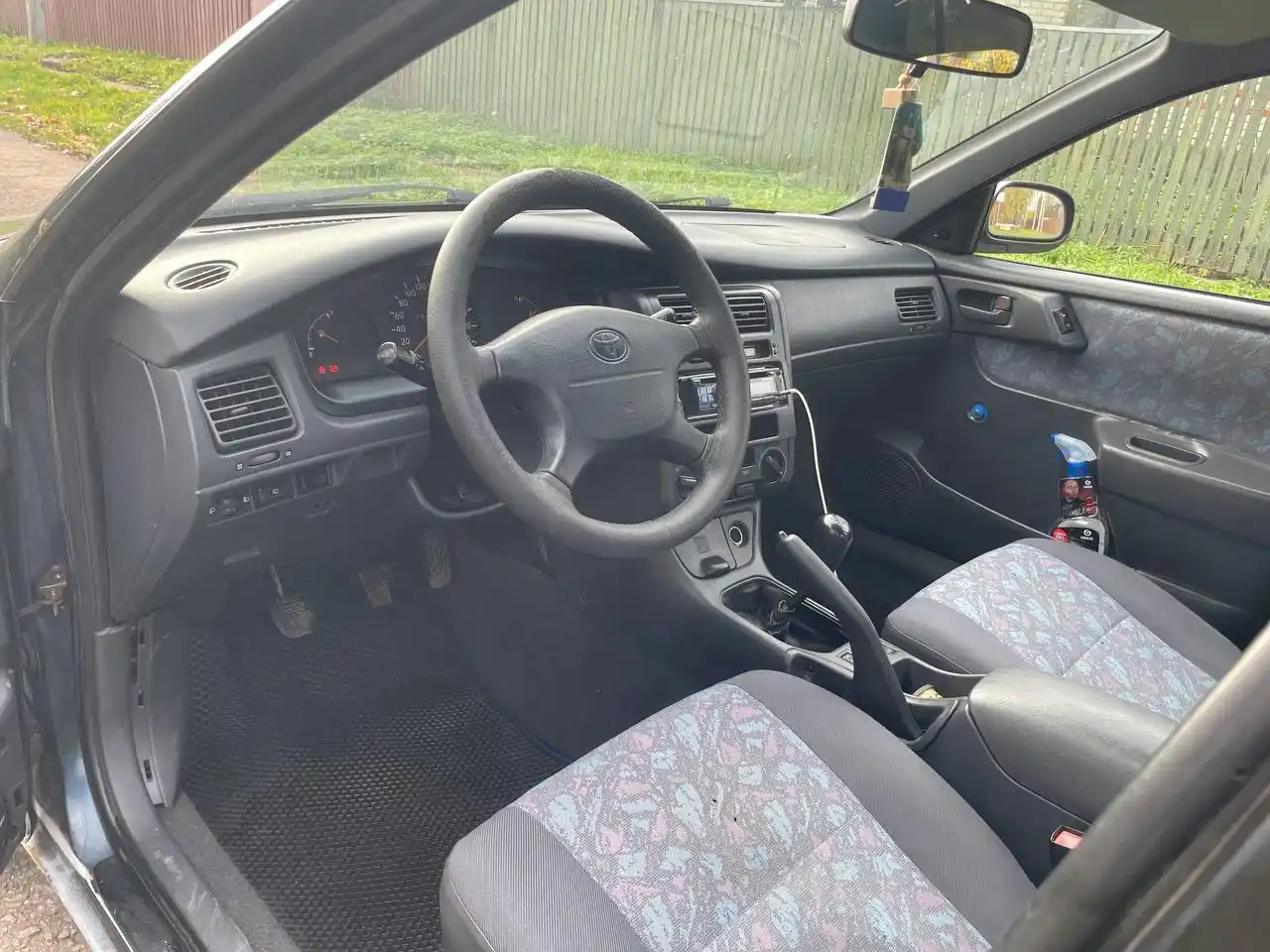 Тойота Карина 1996 года