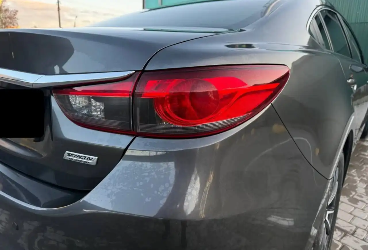 Mazda 6 с автоматом и подарком резины