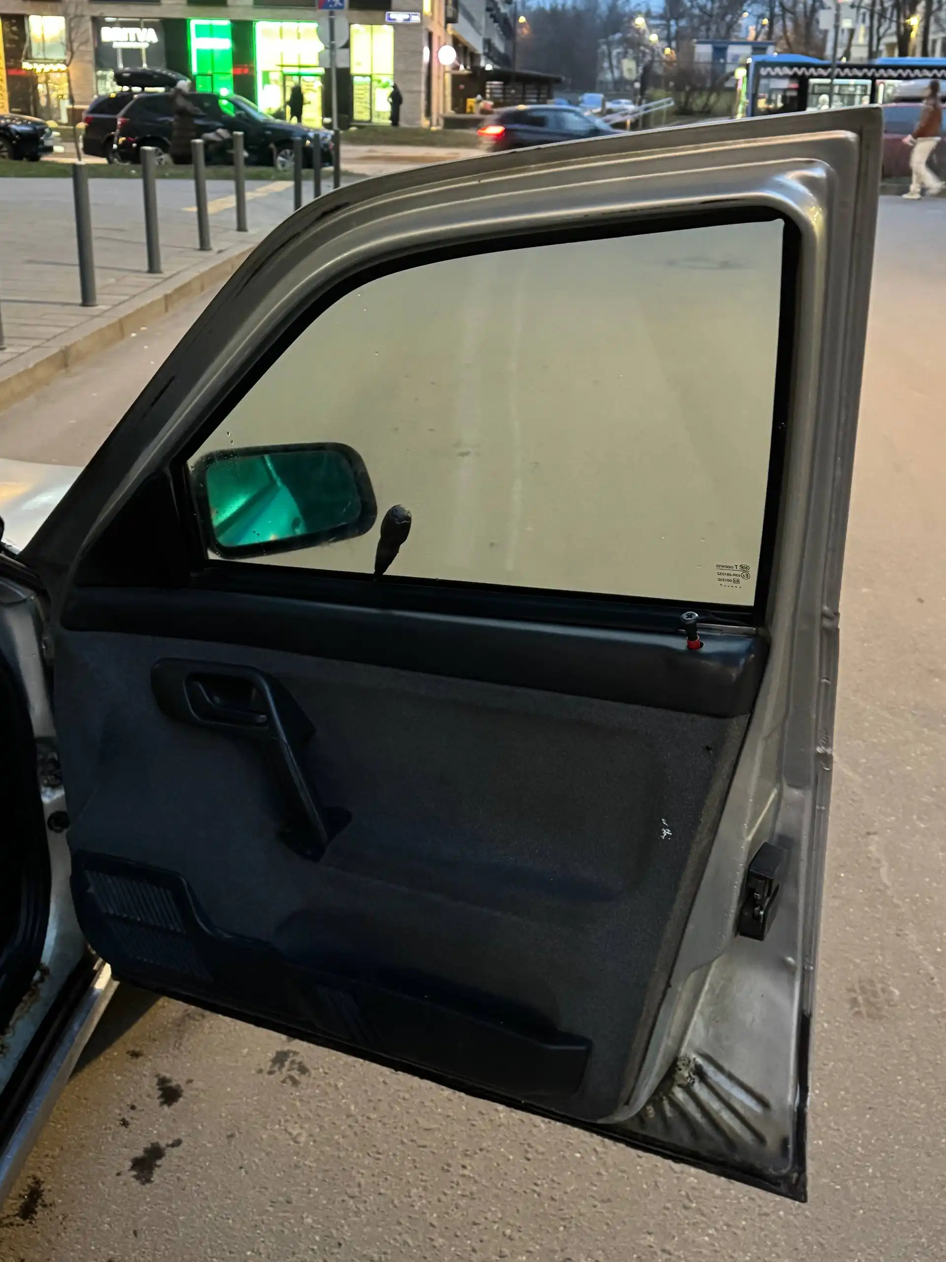 Продажа автомобиля ШЕСНАРЬ в отличном состоянии