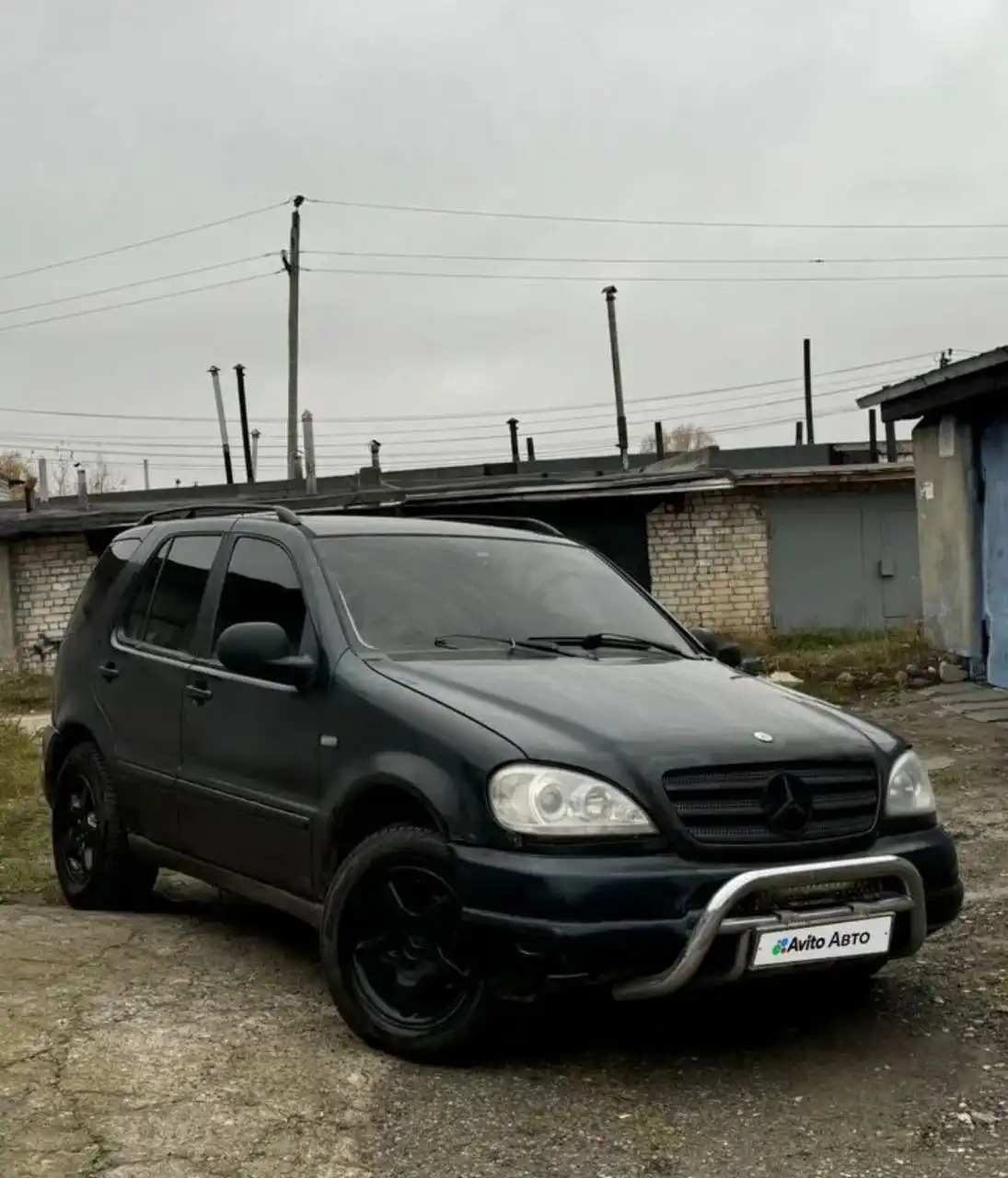 Продам Mercedes Ml W163 3.2 (218лс) 1999 года