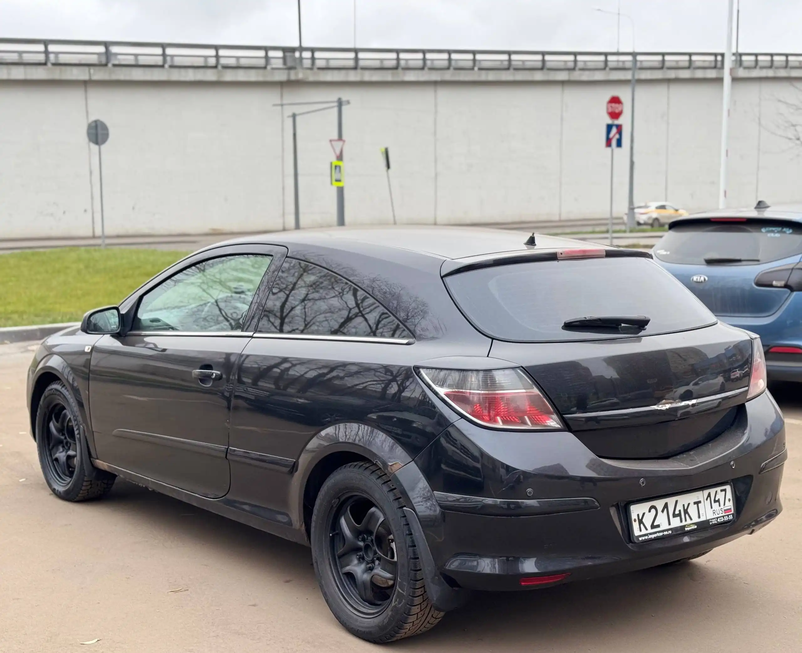 Opel Astra GTC 2007 года рестайлинг 1.8 автомат