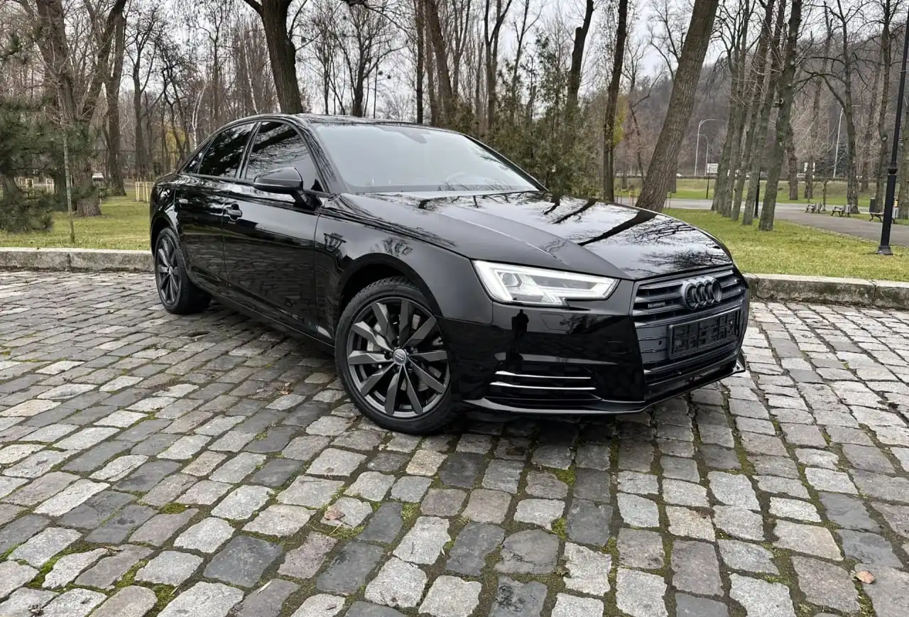 Audi A4 2017 B9/8W с автоматом и полным приводом