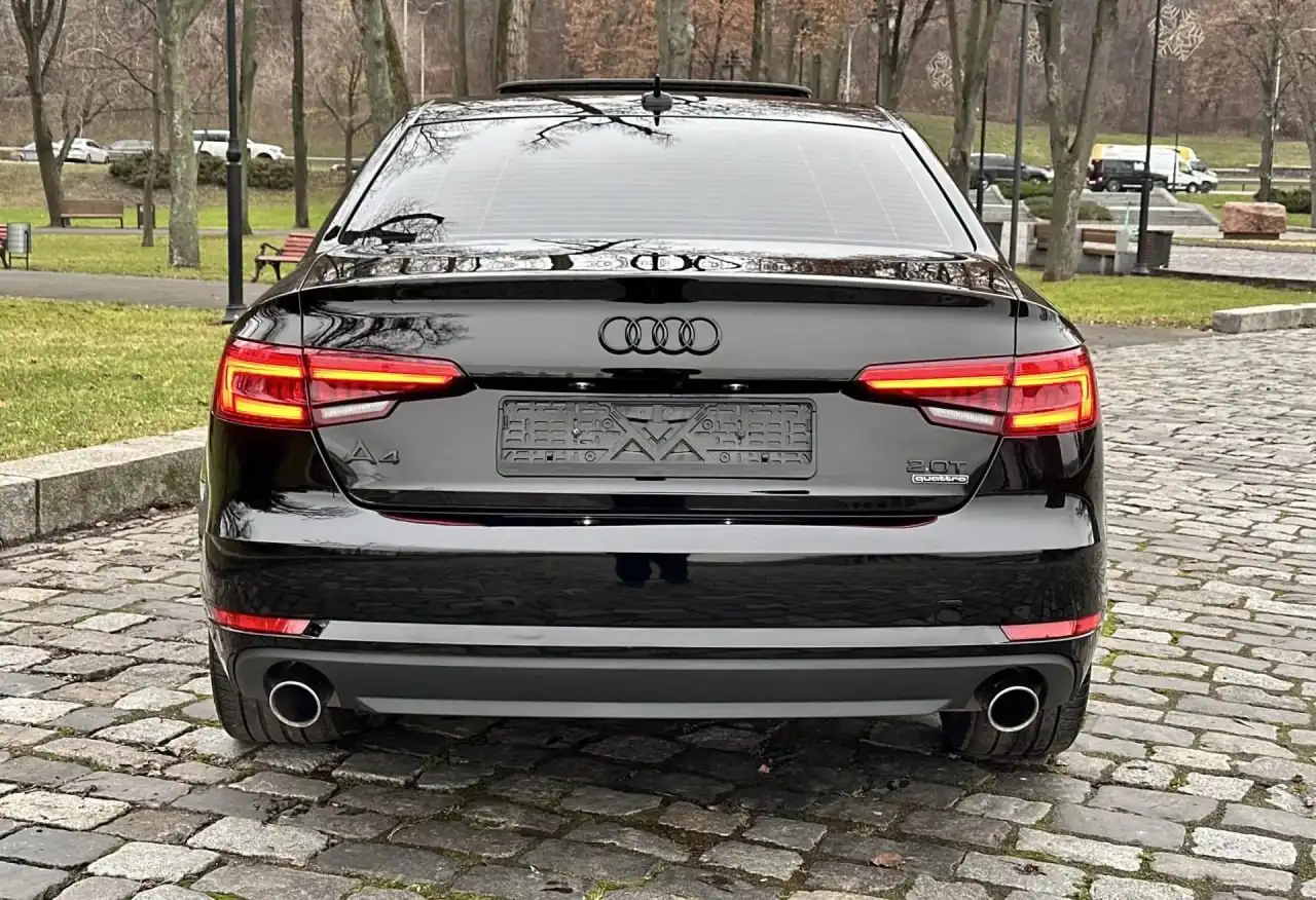 Audi A4 2017 B9/8W с автоматом и полным приводом
