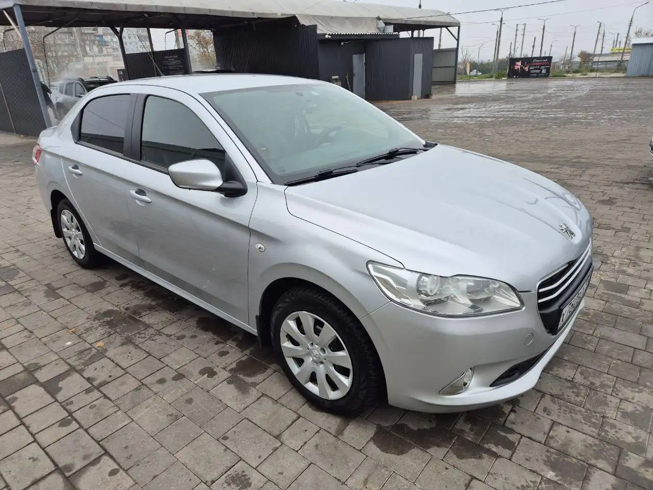 Продам Peugeot 301 2014 года