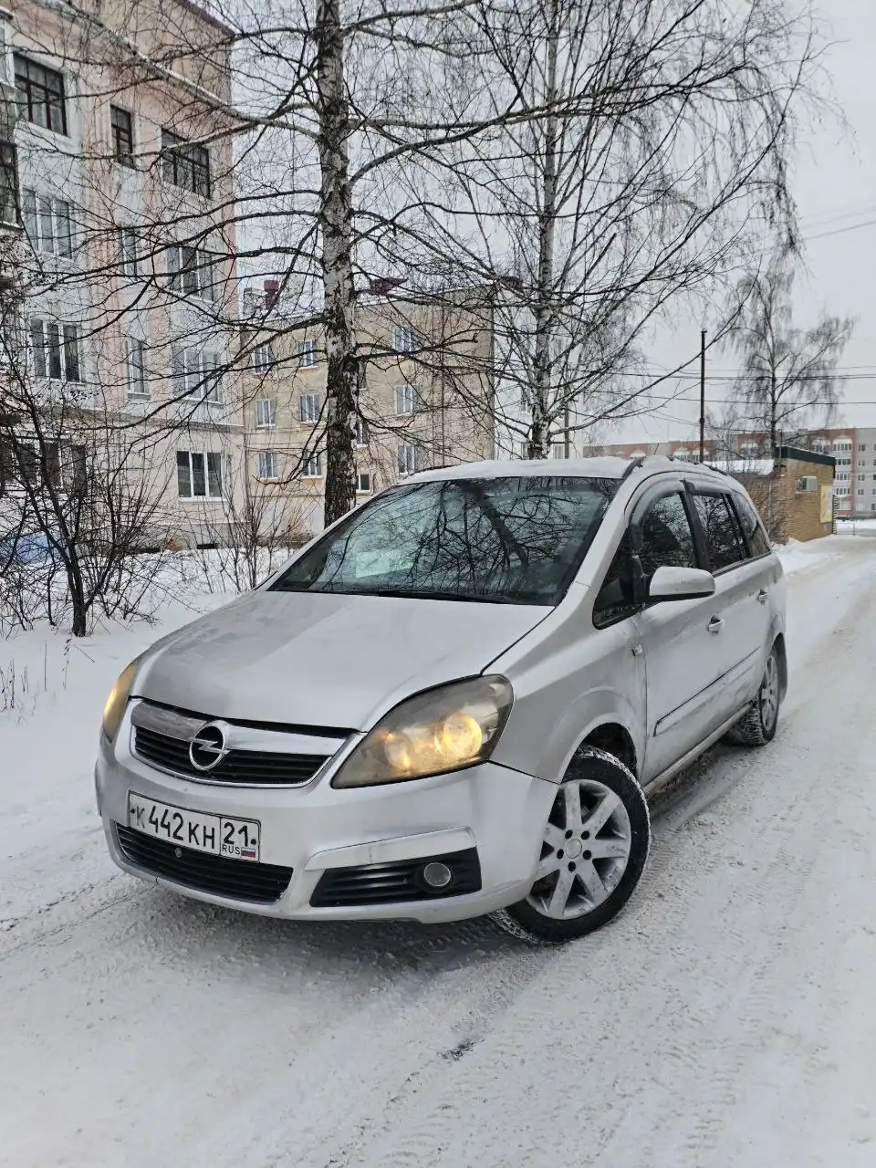 Продажа автомобиля 2006 года, 1.8 л, 7 мест