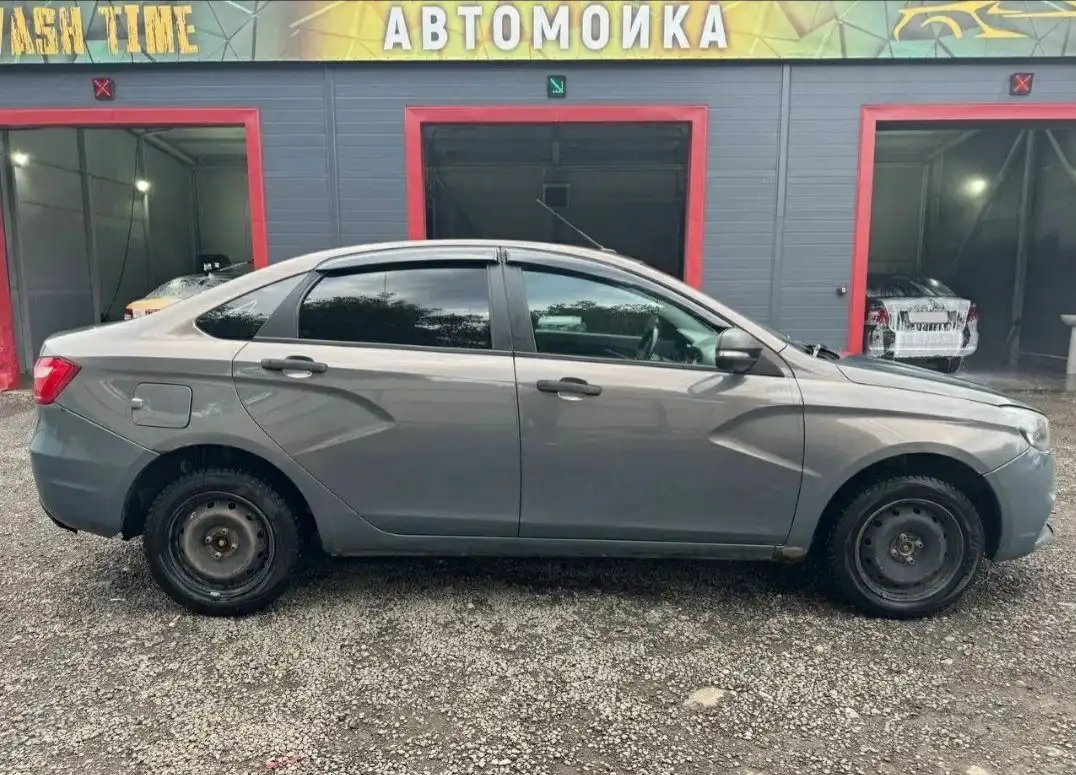 Lada Vesta 2017 года со сцеплением под замену