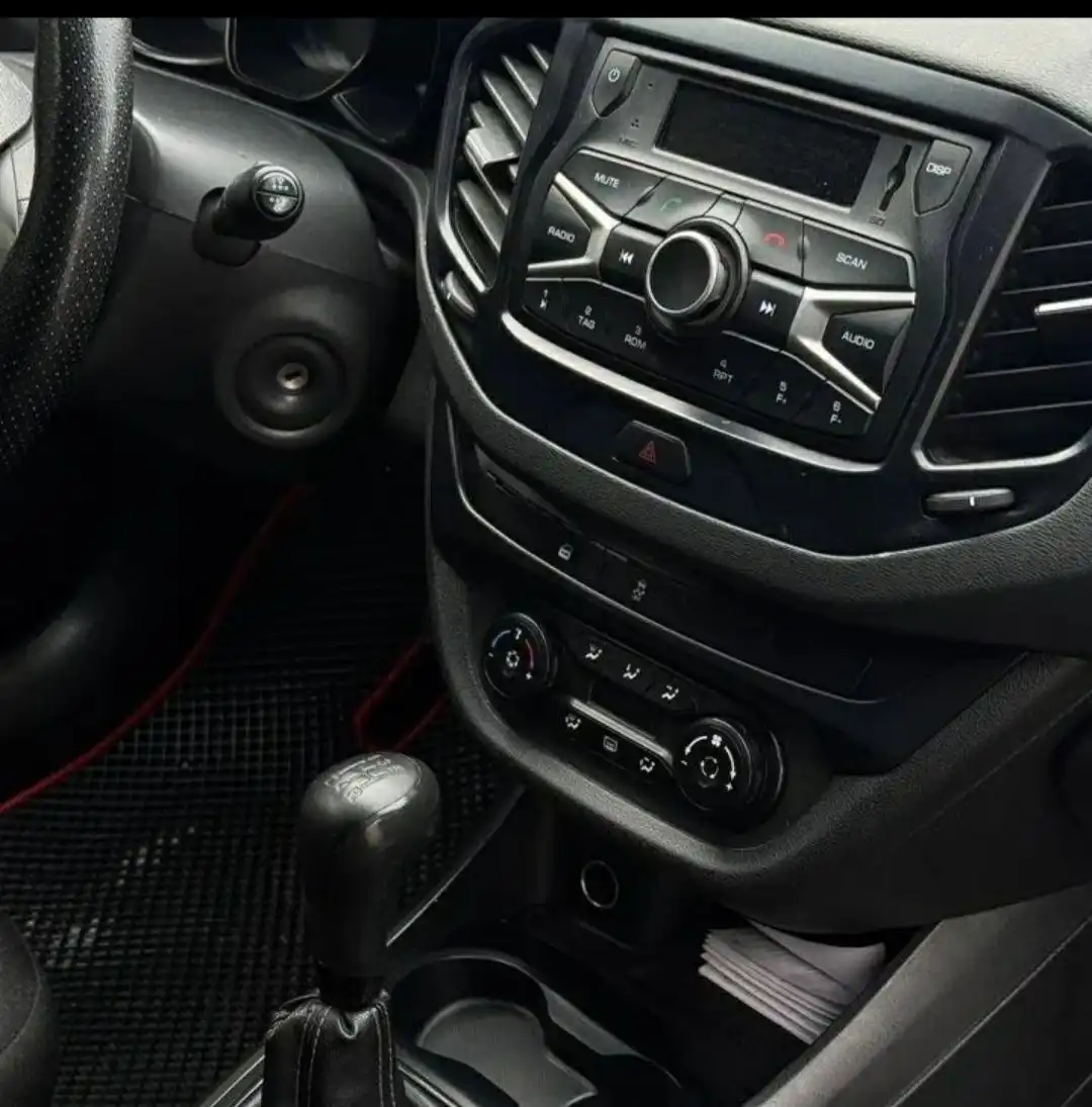 Lada Vesta 2017 года со сцеплением под замену